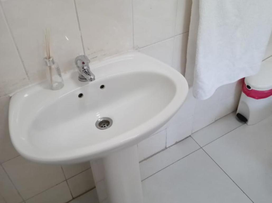 River-Ridge Guest House Gaborone Esterno foto